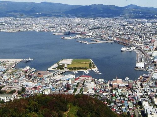 GLAYライブの会場、函館・緑の島をご案内 | 特集一覧 | はこぶら