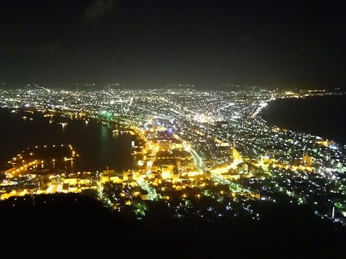 夜景と街並みを満喫、函館ナイトドライブ | 特集一覧 | はこぶら