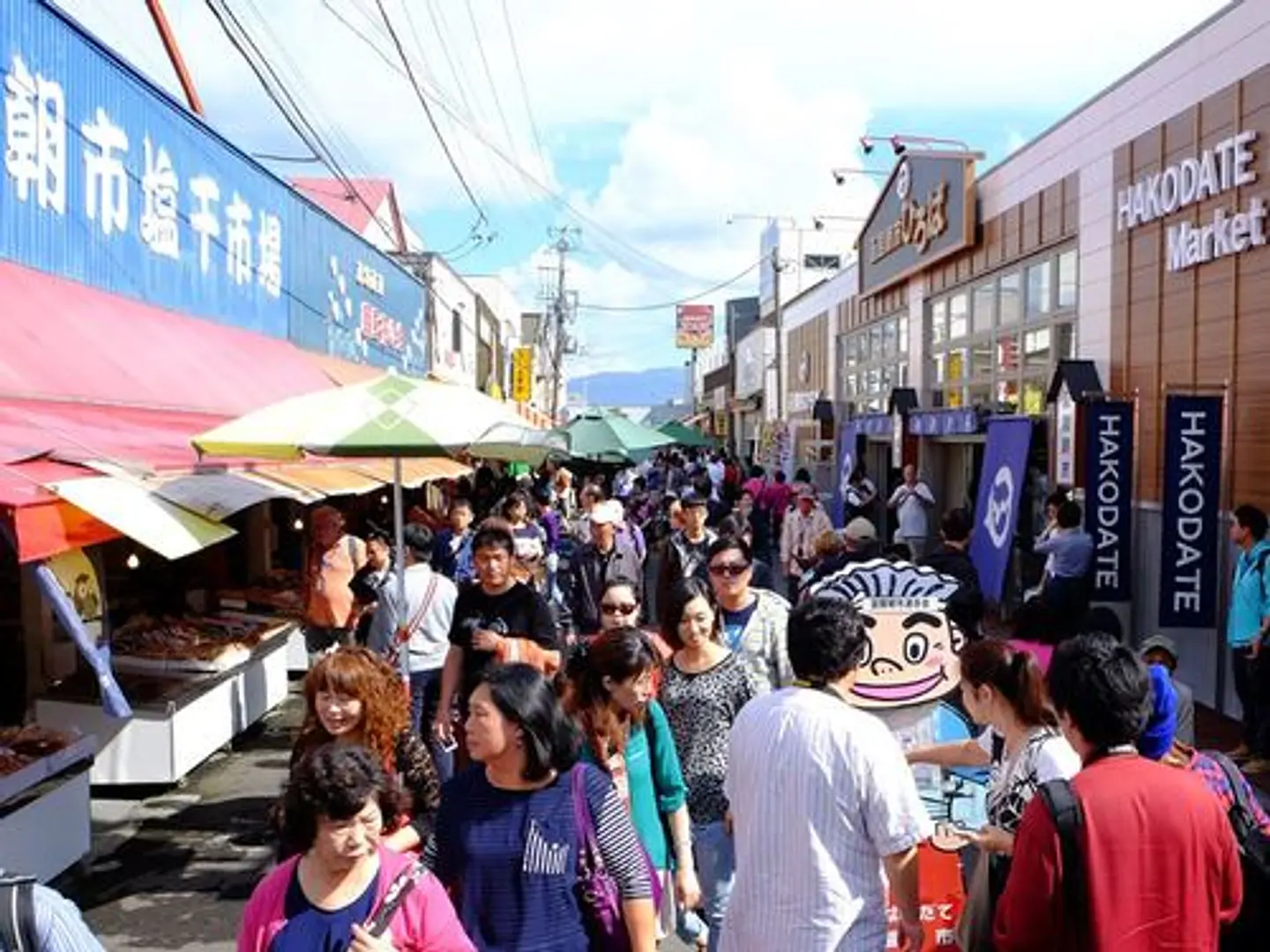 見て、食べて、買って、体験して。函館の市場の楽しみ方