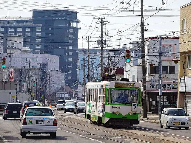 お湯と歴史と庶民の味、湯の川温泉の楽しみ方