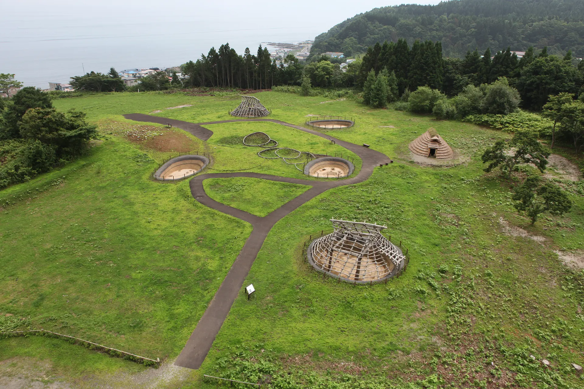 08_縄文_メイン3_大船遺跡 （JOMON ARCHIVES（函館市教育委員会撮影））.jpg