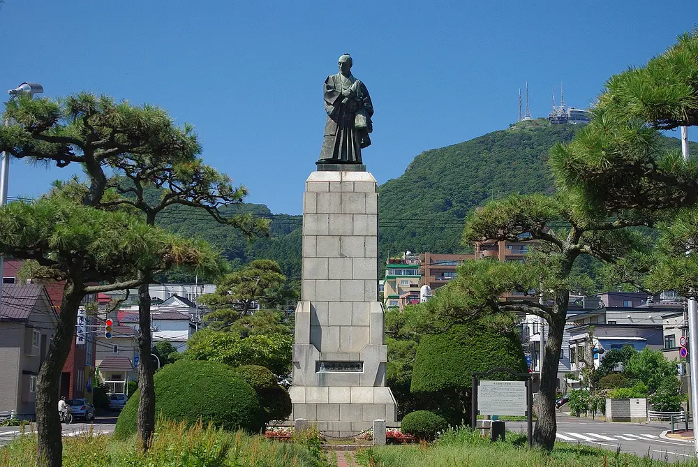 高田屋嘉兵衛銅像