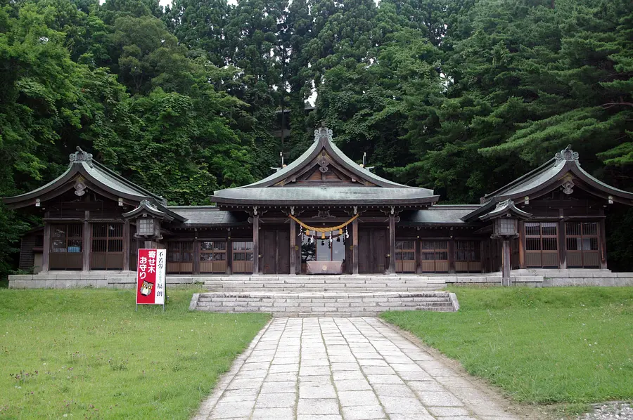 函館護国神社（亀石）