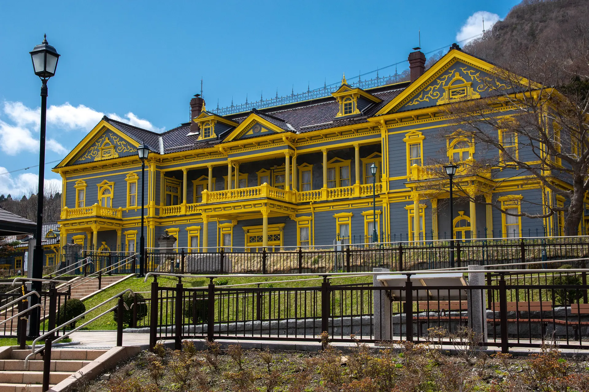 ※函館の観光画像ライブラリー※Old_Public_Hall_of_Hakodate_Ward-1.jpg