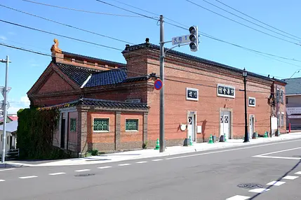 Hakodate_Chinese_Memorial_Hall.jpg