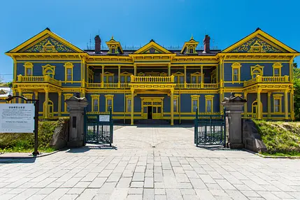 Old_Public_Hall_of_Hakodate_Ward-2.jpg